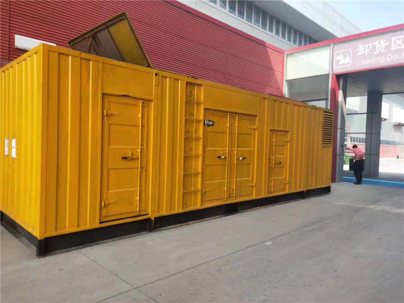 贵港柴油发电机组预热机油时需要注意哪些安全事项？